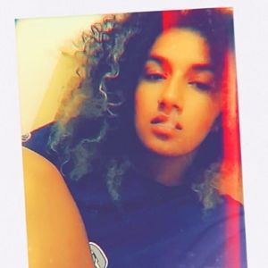 Meet your Posher, Amiya